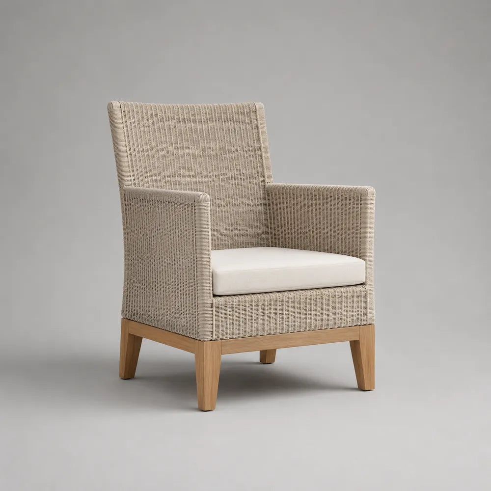 Poltrona da giardino 65 cm x 70 cm x 85 cm rattan PE beige con cuscino e gambe in legno di acacia