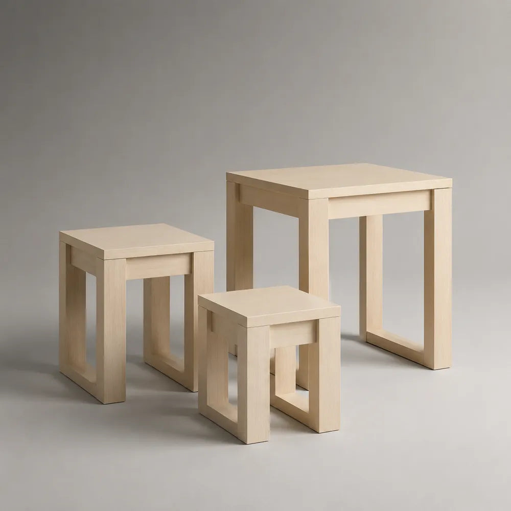 Set 3 tavolini da caffè quadrati 50 x 50 x 55 cm 40 x 40 x 45 cm 30 x 30 x 35 cm in MDF effetto rovere chiaro struttura aperta